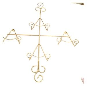Decorative plate hanger
